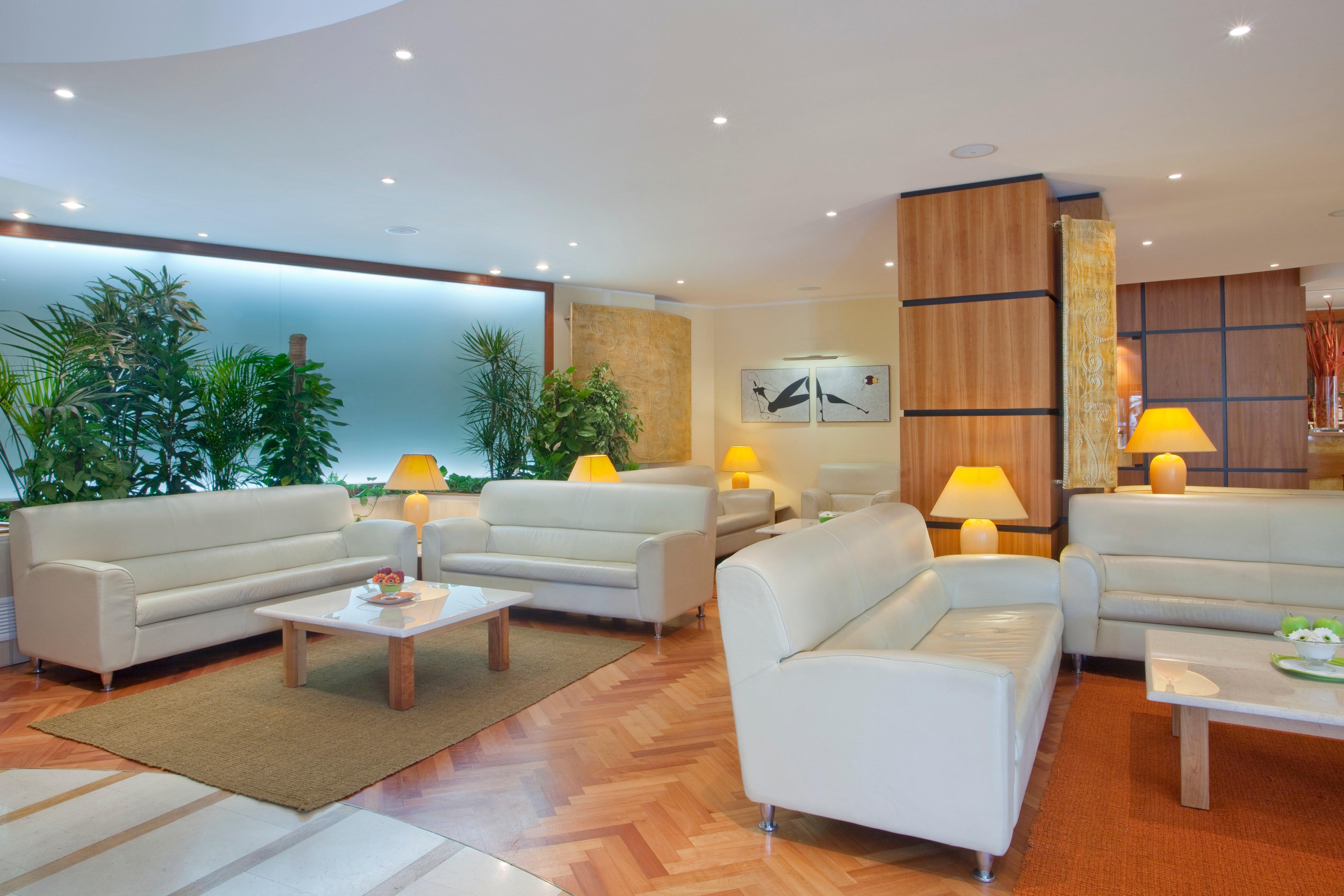 Holiday Inn Cagliari By Ihg מראה חיצוני תמונה