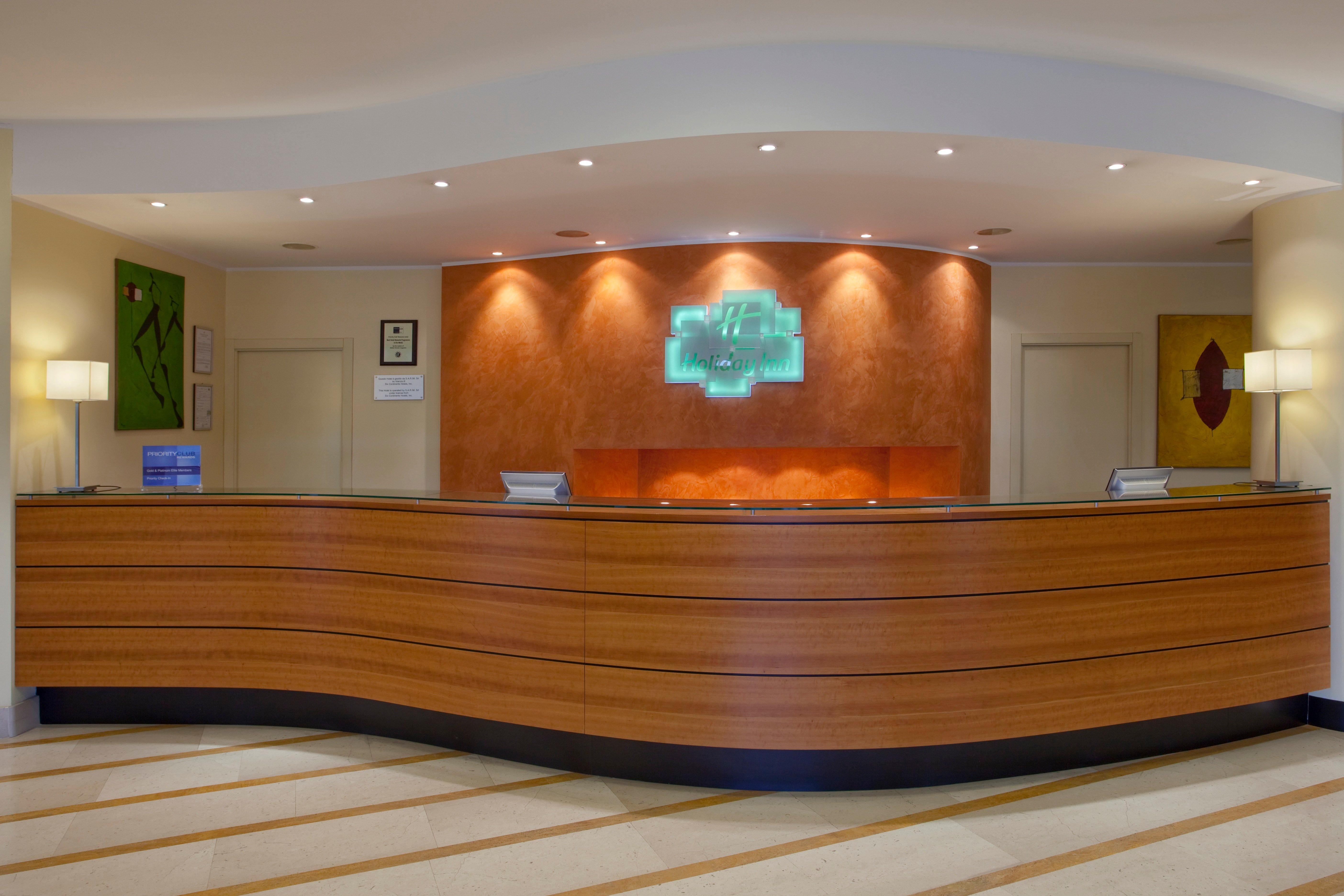 Holiday Inn Cagliari By Ihg מראה חיצוני תמונה