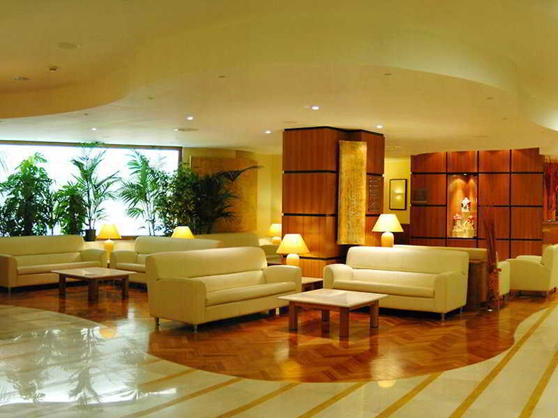 Holiday Inn Cagliari By Ihg מראה פנימי תמונה